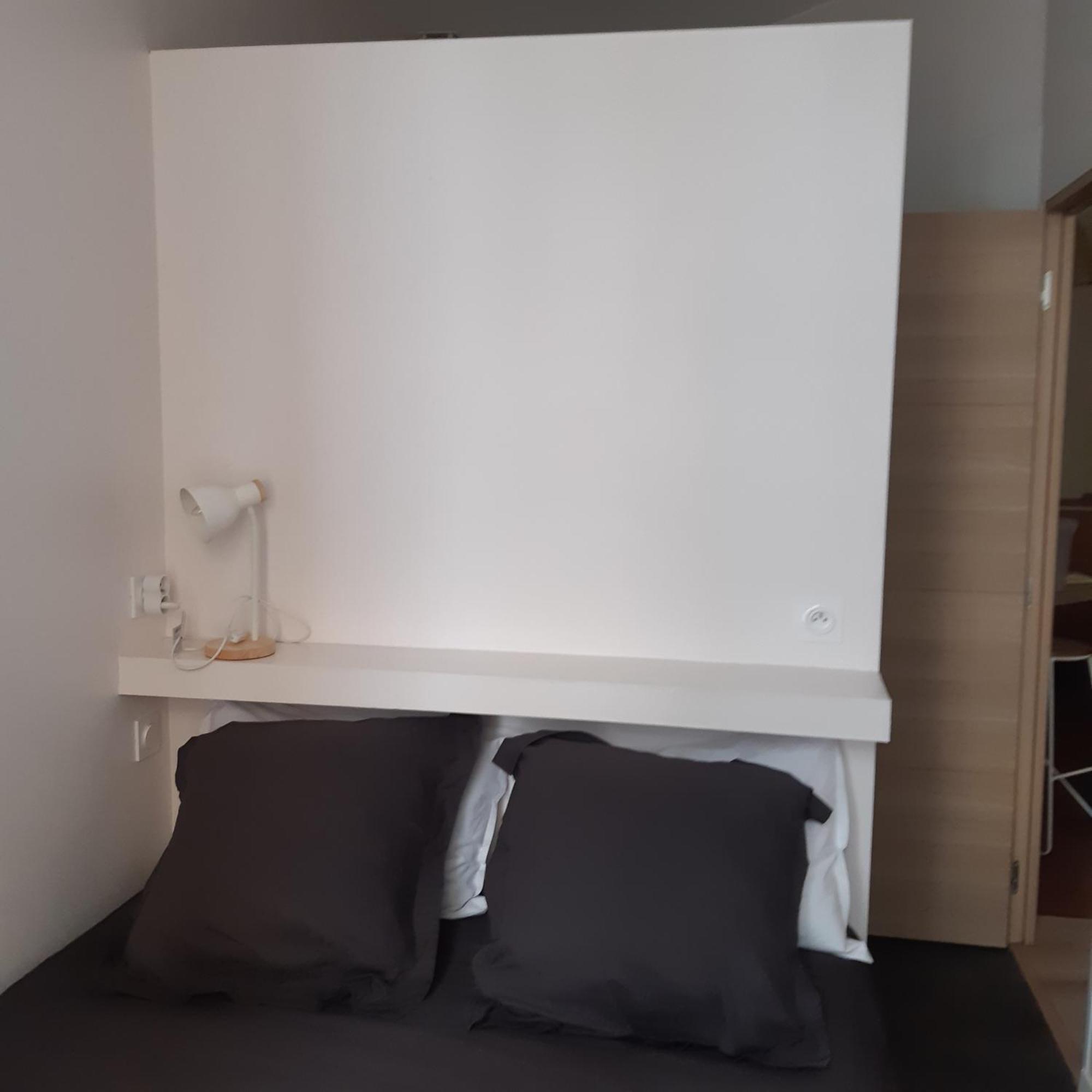 Apartment T2 Climatise En Centre
